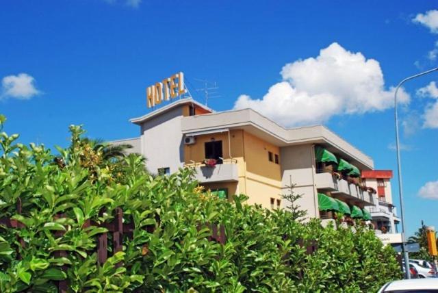 Santoianni Hotel San Martino in Pensilis Exterior foto